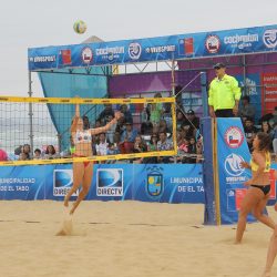 Vuelve el vóleibol playa a la arena de Playa Las Cadenas de Las Cruces