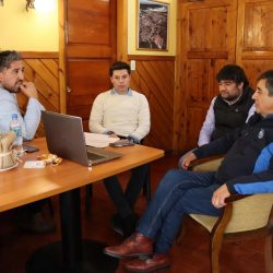 Consejero Mora se reune con alcalde Alfonso Muñoz